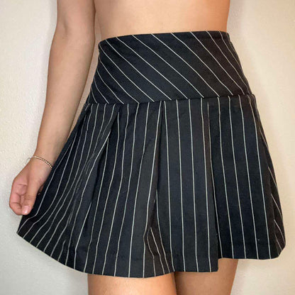 BLACK PINSTRIPE SKIRT SIZE UK 4